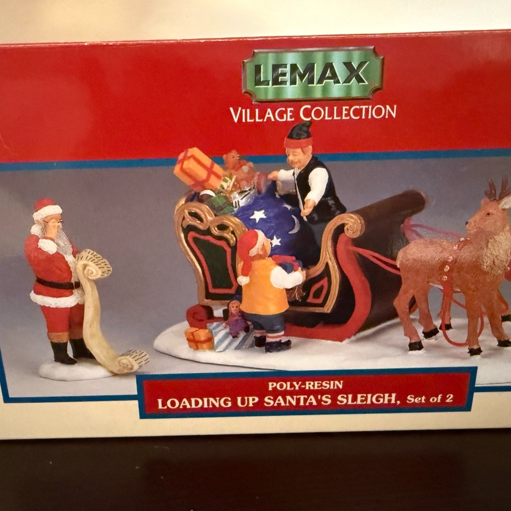 Lemax Village Collection Loading Up Santa's Sleigh Set